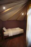 Fleur Lodge