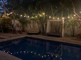 CASA BORUSH