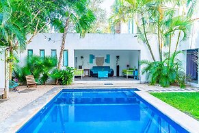 CASA BORUSH
