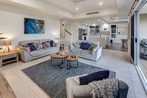 Blue Water Views 16