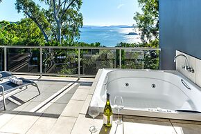 Blue Water Views 16