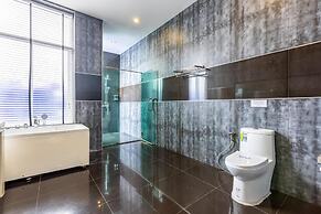 4 Bedroom Modern Pool Villa BL10