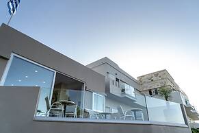 Abella Hotel
