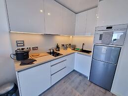 Top Floor Studio-The Hub-Self Catering