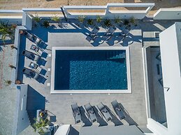 Villa Magnifica Penthouse with Jacuzzi
