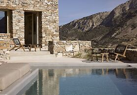 Apsila Pool Suites