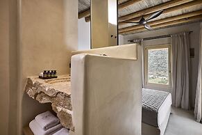 Apsila Pool Suites