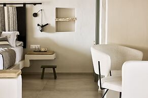 Apsila Pool Suites