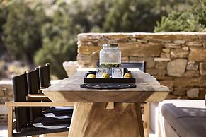 Apsila Pool Suites