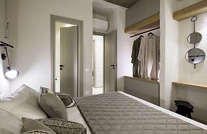 Apsila Pool Suites