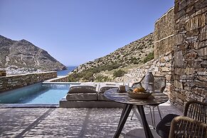 Apsila Pool Suites