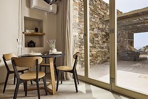 Apsila Pool Suites