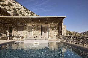 Apsila Pool Suites