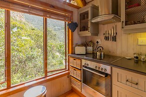 Ballots Bay Treehouse by HostAgents