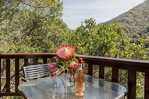 Ballots Bay Treehouse by HostAgents