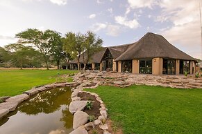 Okapuka Safari Lodge