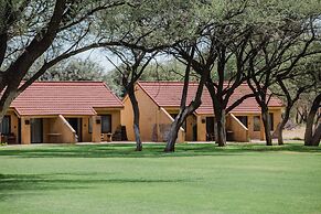 Okapuka Safari Lodge