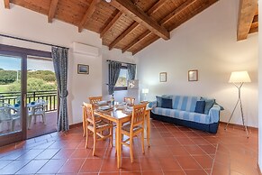 Graziose Ville con A.C e piscina comune