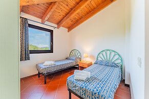 Graziose Ville con A.C e piscina comune