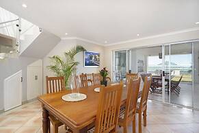 Villa Kyma by HostAgents