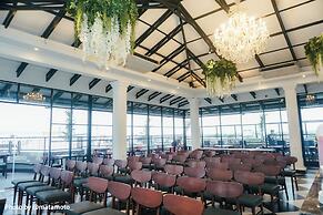 Kesuma Front One Boutique Hotel