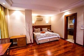 SYNOSSE PARK HOTEL