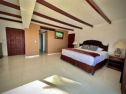 HOTEL TESORO BEACH