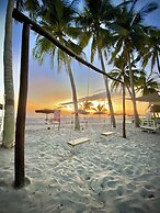 HOTEL TESORO BEACH