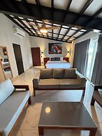 HOTEL TESORO BEACH