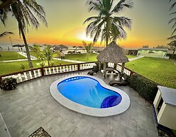 HOTEL TESORO BEACH