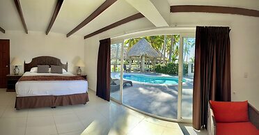 HOTEL TESORO BEACH
