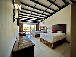 HOTEL TESORO BEACH