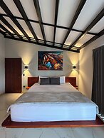 HOTEL TESORO BEACH