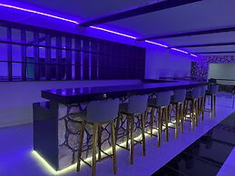 HOTEL TESORO BEACH