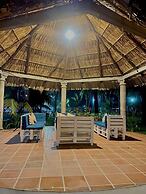 HOTEL TESORO BEACH