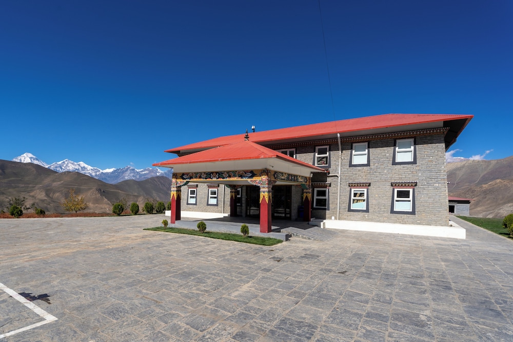Lo Mustang Himalayan Resort