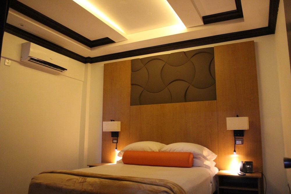 Sago Palm Hotel