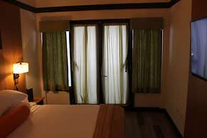 Sago Palm Hotel