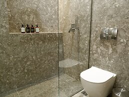 Kaiser Luxury Suites