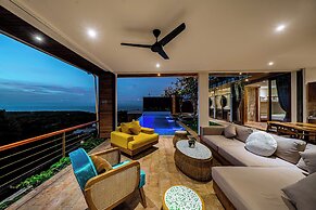 Uluwatu Sunset Hills