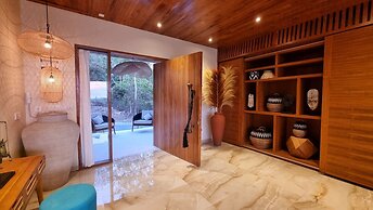 Uluwatu Sunset Hills