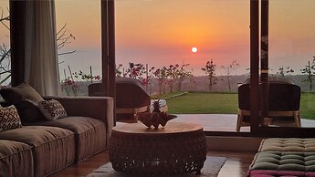 Uluwatu Sunset Hills