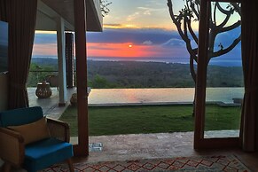 Uluwatu Sunset Hills