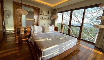 Uluwatu Sunset Hills