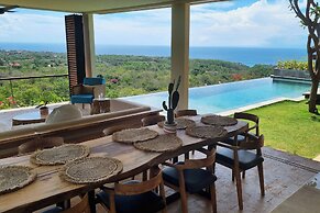 Uluwatu Sunset Hills