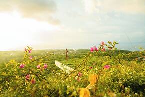 Uluwatu Sunset Hills
