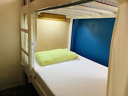 Moon Fools Hostel