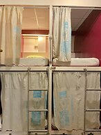 Moon Fools Hostel