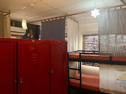 Moon Fools Hostel
