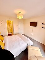 Luxury 2bed Apartment in Wolverhampton